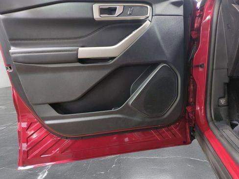 Used 2023 Ford Explorer XLT w/ Equipment Group 202A image 14