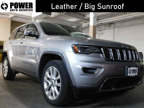 Used 2017 Jeep Grand Cherokee Limited w/ Luxury Group II AWD/4WD image 1