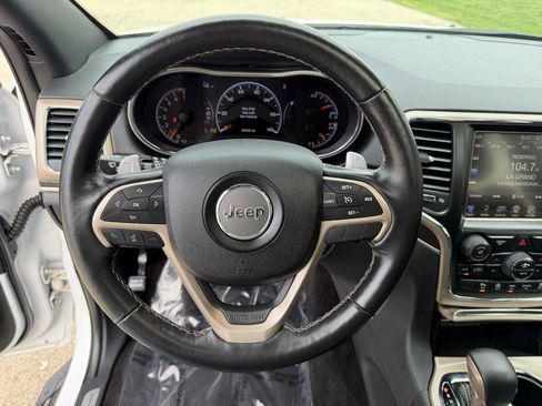 Used 2016 Jeep Grand Cherokee Limited AWD/4WD image 17