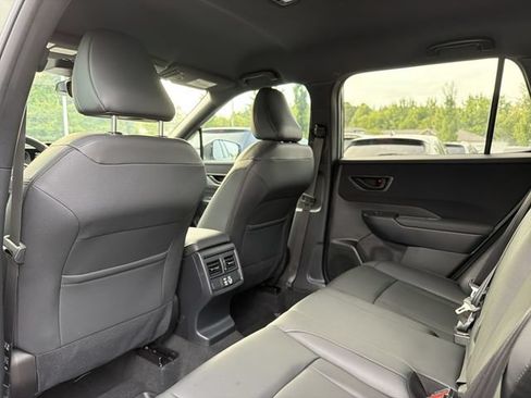 Used 2026 Subaru Outback Premium AWD/4WD image 12