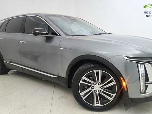 Used 2023 Cadillac Lyriq 2WD image 1