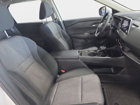 New 2026 Nissan Rogue SV FWD image 10