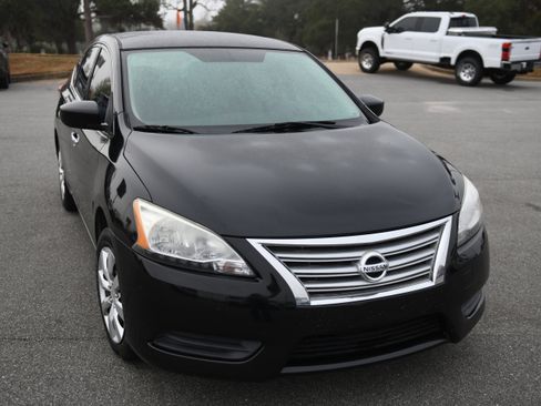 Used 2015 Nissan Sentra SV image 4