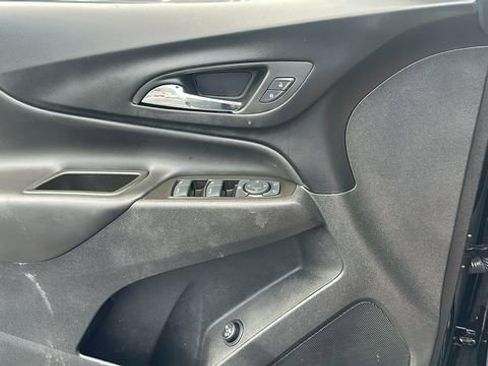 Used 2024 Chevrolet Equinox LT image 11