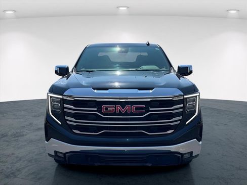 Used 2024 GMC Sierra 1500 SLT image 9