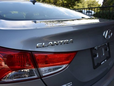 Used 2012 Hyundai Elantra GLS w/ Preferred Pkg 3 FWD image 29