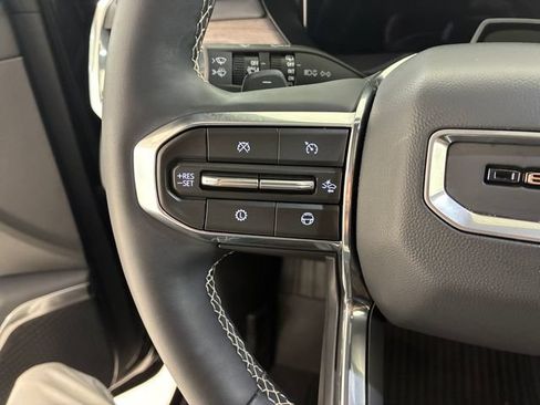 Certified 2026 GMC Acadia Denali Ultimate w/ LPO, Floor Liner Package AWD/4WD image 23