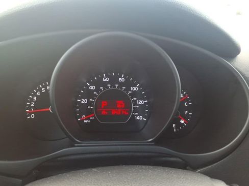 Used 2017 Kia Soul + image 15