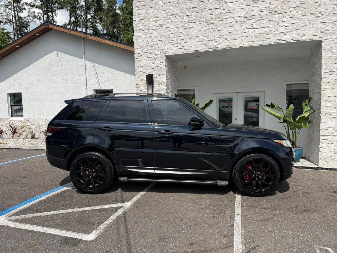 Used 2014 Land Rover Range Rover Sport Supercharged AWD/4WD image 20