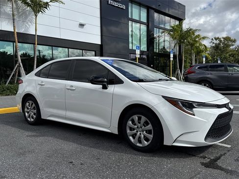 Used 2022 Toyota Corolla LE image 7