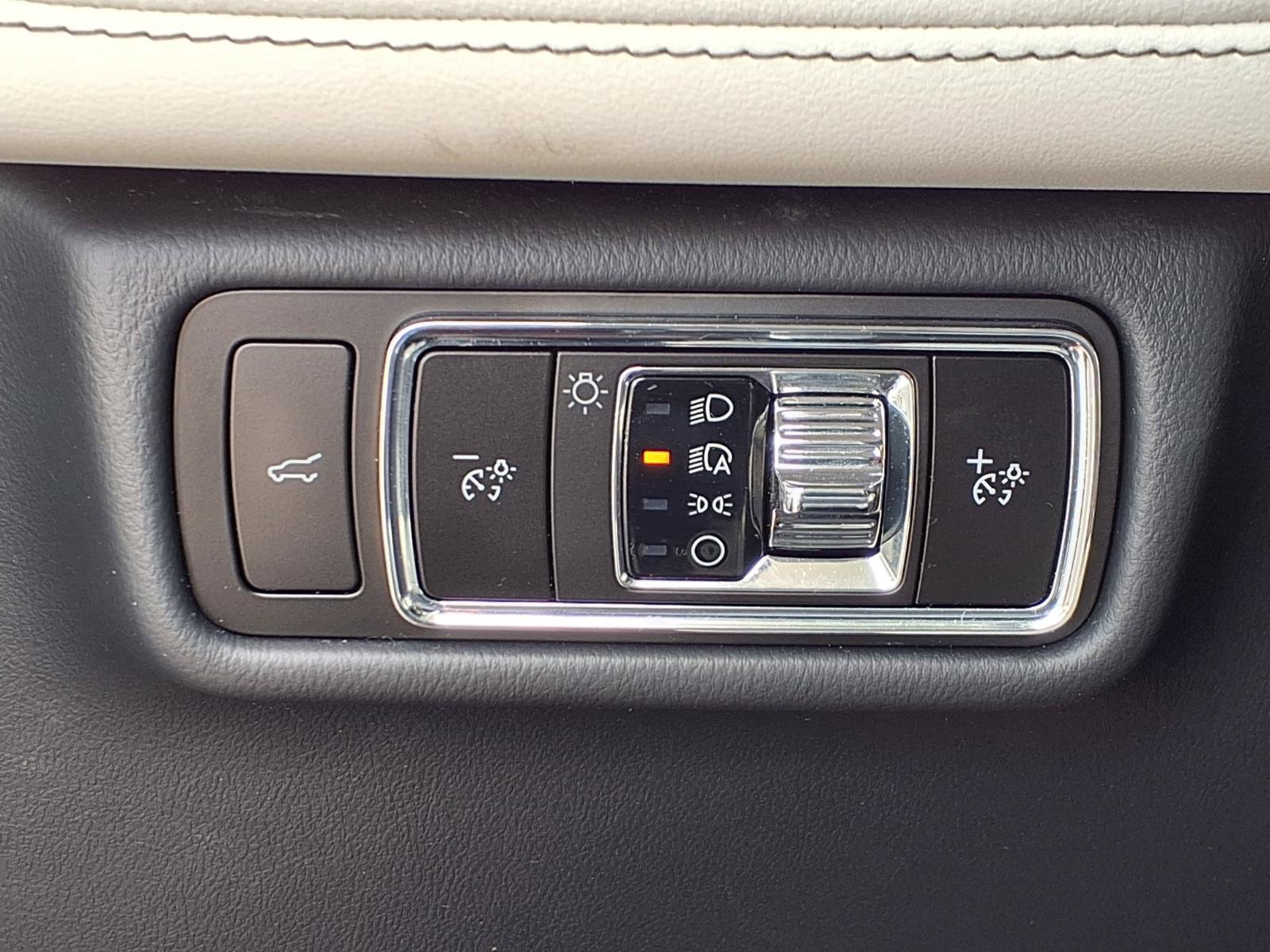Used 2026 Lincoln Aviator Reserve w/ Luxury Package RWD image 6