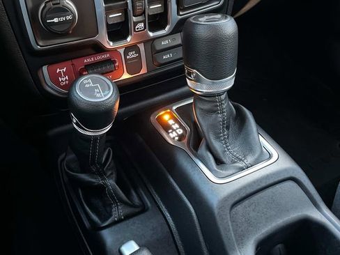 Used 2026 Jeep Wrangler Unlimited Sport image 33