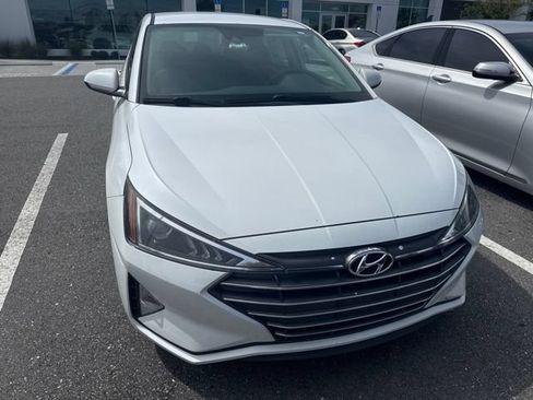 Used 2019 Hyundai Elantra SEL w/ Cargo Package FWD image 2