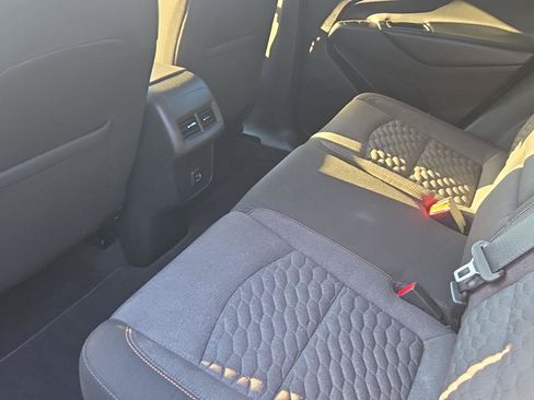 Used 2019 Chevrolet Equinox LT FWD image 19