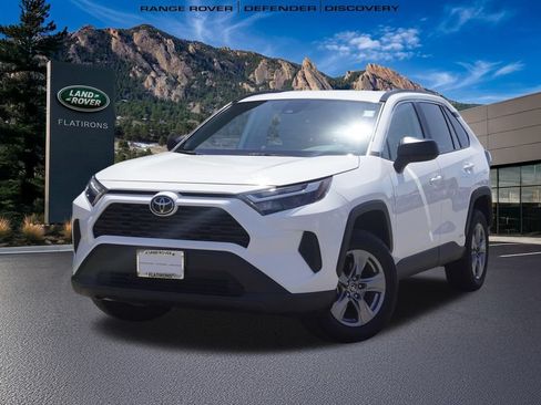 Used 2025 Toyota RAV4 LE AWD/4WD image 1