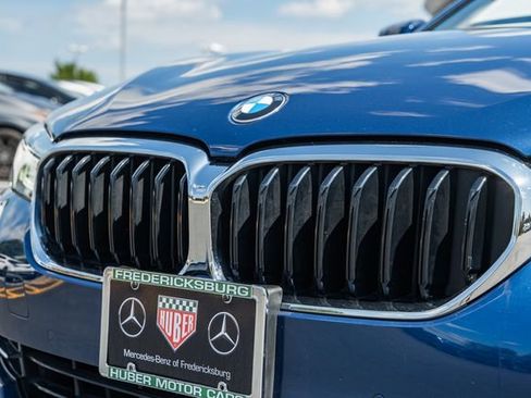 Used 2023 BMW 530i xDrive w/ Convenience Package AWD/4WD image 12