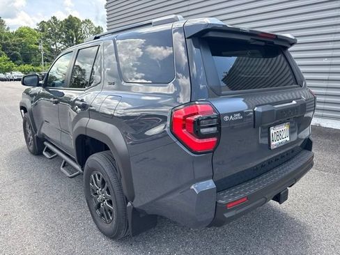 Used 2026 Toyota 4Runner SR5 RWD image 6