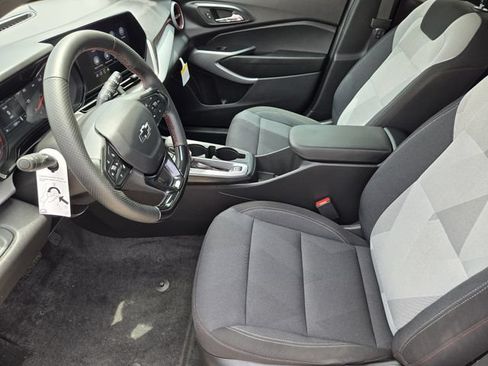 Used 2026 Chevrolet Trax RS w/ Driver Confidence Package FWD image 12