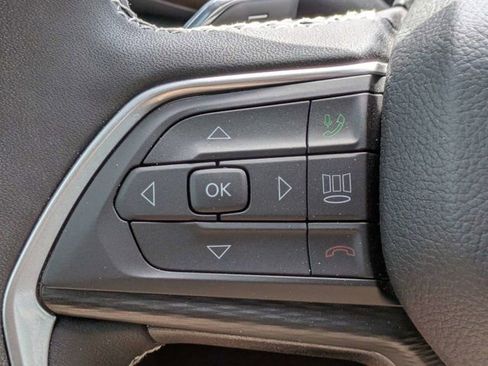New 2025 Jeep Grand Cherokee L Laredo RWD image 25