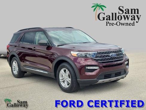 Certified 2022 Ford Explorer XLT w/ Equipment Group 202A RWD image 1