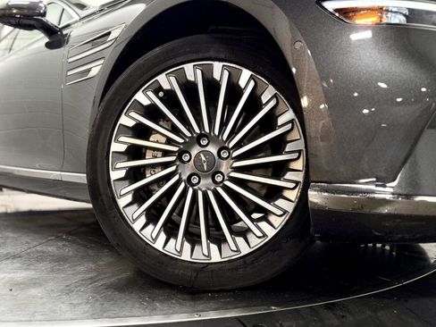 Used 2023 Genesis G80 image 10