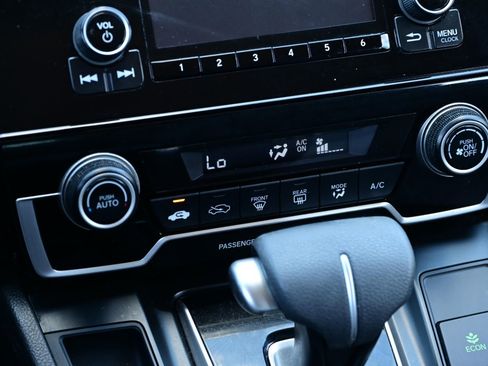 Used 2019 Honda CR-V LX image 19