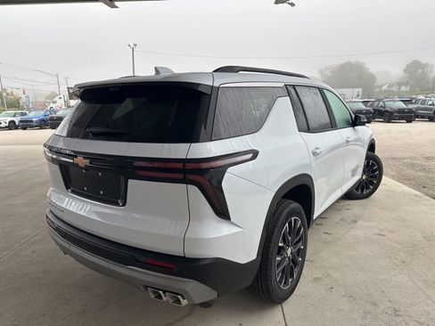 New 2026 Chevrolet Traverse LT w/ Sun and Wheel Package image 6