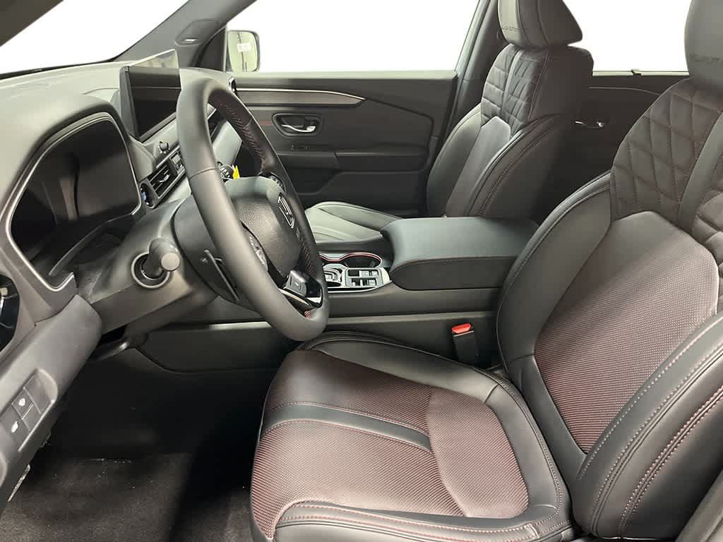 New 2026 Honda Pilot Black Edition image 16