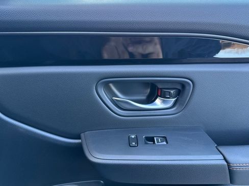 Used 2025 Honda Pilot TrailSport image 21