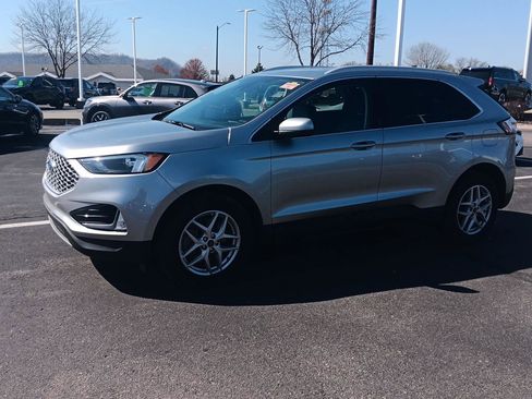 Used 2024 Ford Edge SEL w/ Convenience Package image 8