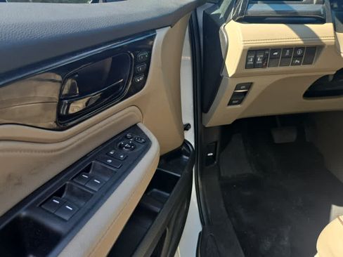 Used 2023 Honda Odyssey Elite image 16