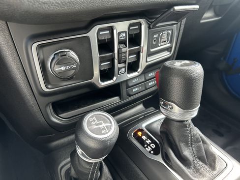 New 2025 Jeep Wrangler Sport S image 24