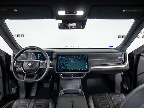 Used 2025 Rivian R1S Adventure AWD/4WD image 31