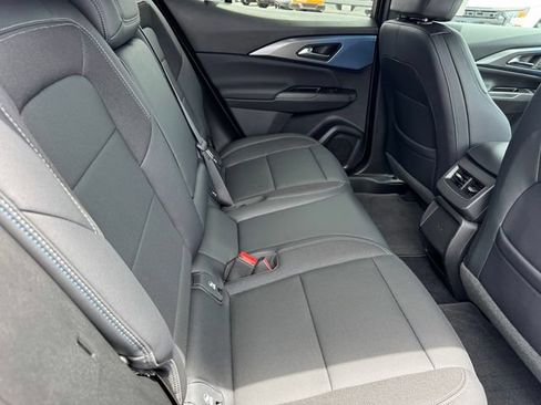 Certified 2024 Chevrolet Equinox EV LT FWD image 9