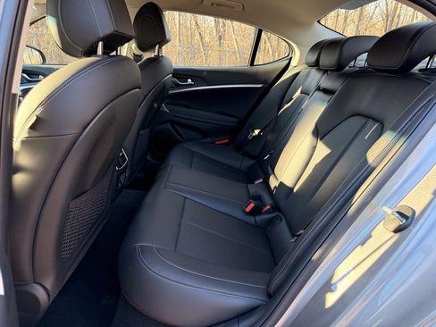 Used 2026 Genesis G70 2.5T image 13