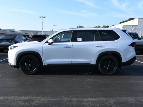 New 2026 Toyota Grand Highlander AWD image 4