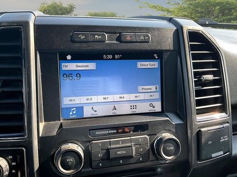 Used 2018 Ford F150 XLT w/ Equipment Group 302A Luxury AWD/4WD image 22
