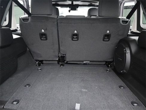 Used 2024 Jeep Wrangler Unlimited Rubicon w/ Technology Group image 24