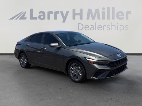 Certified 2024 Hyundai Elantra SEL FWD image 7