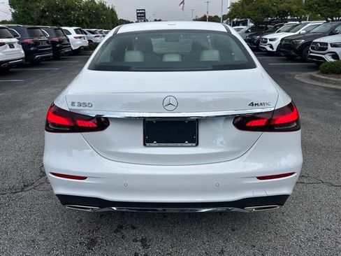 Used 2023 Mercedes-Benz E 350 4MATIC Sedan image 5