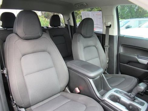 Used 2019 Chevrolet Colorado LT image 9