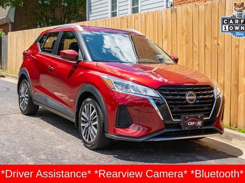 Used 2023 Nissan Kicks SV FWD image 3