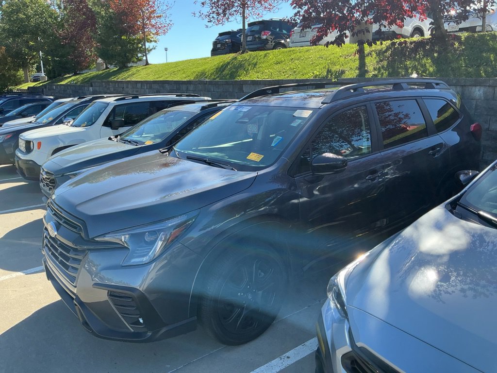Used 2024 Subaru Outback Limited AWD/4WD image 4
