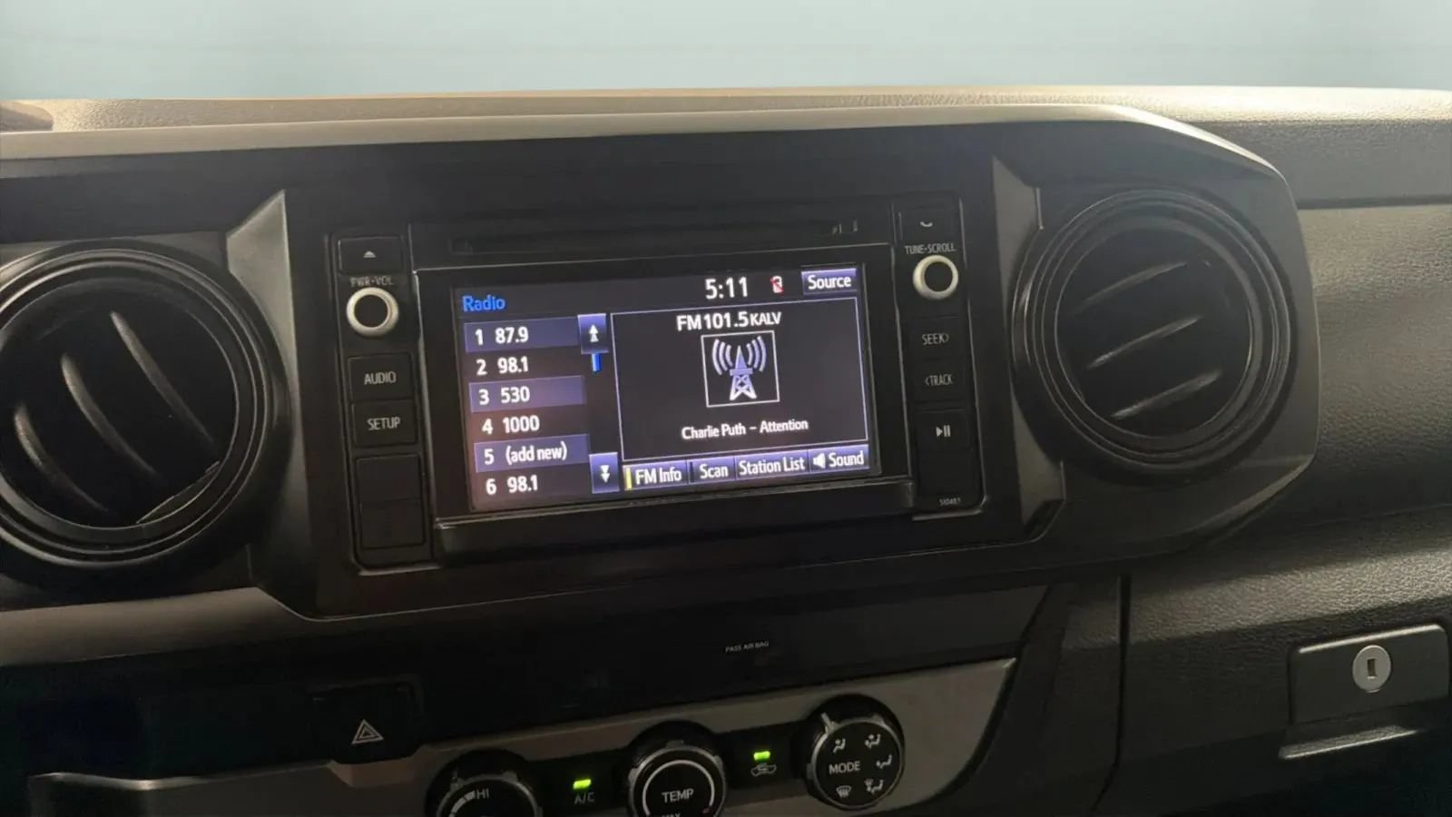 Used 2019 Toyota Tacoma SR RWD image 13