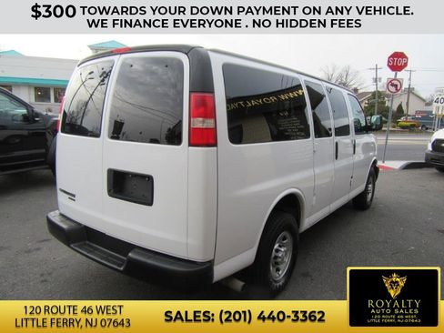 Used 2015 Chevrolet Express 2500 LS image 12