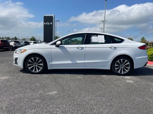 Used 2020 Ford Fusion SE AWD/4WD image 4