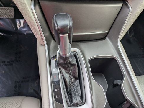 Certified 2018 Honda Accord EX-L image 18