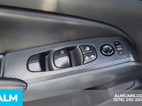 Used 2024 Nissan Altima 2.5 SV image 16