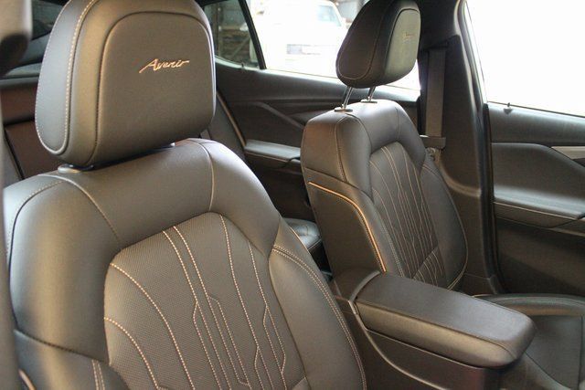 Certified 2025 Buick Envista Avenir FWD image 11