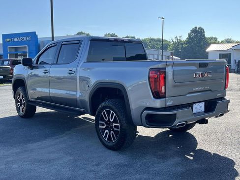 Used 2025 GMC Sierra 1500 AT4 w/ AT4 Premium Package AWD/4WD image 6